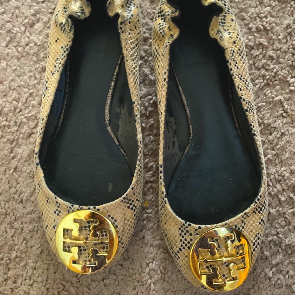 Tory Burch Snakeskin flats loafers